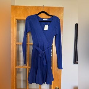 Blue medium sweater dress from idem ditto.